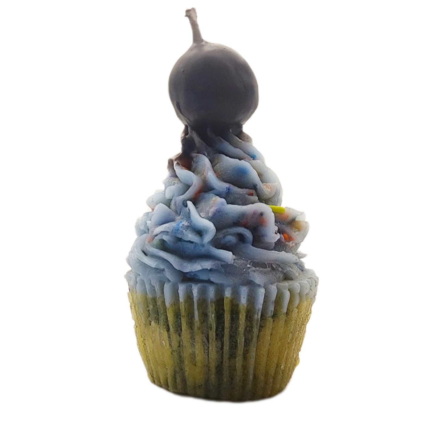 Cupcake (paraffin)(bleed sprinkles)