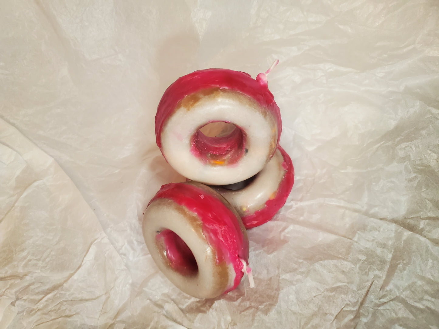 Donut (loaded with sprinkles) (paraffin)
