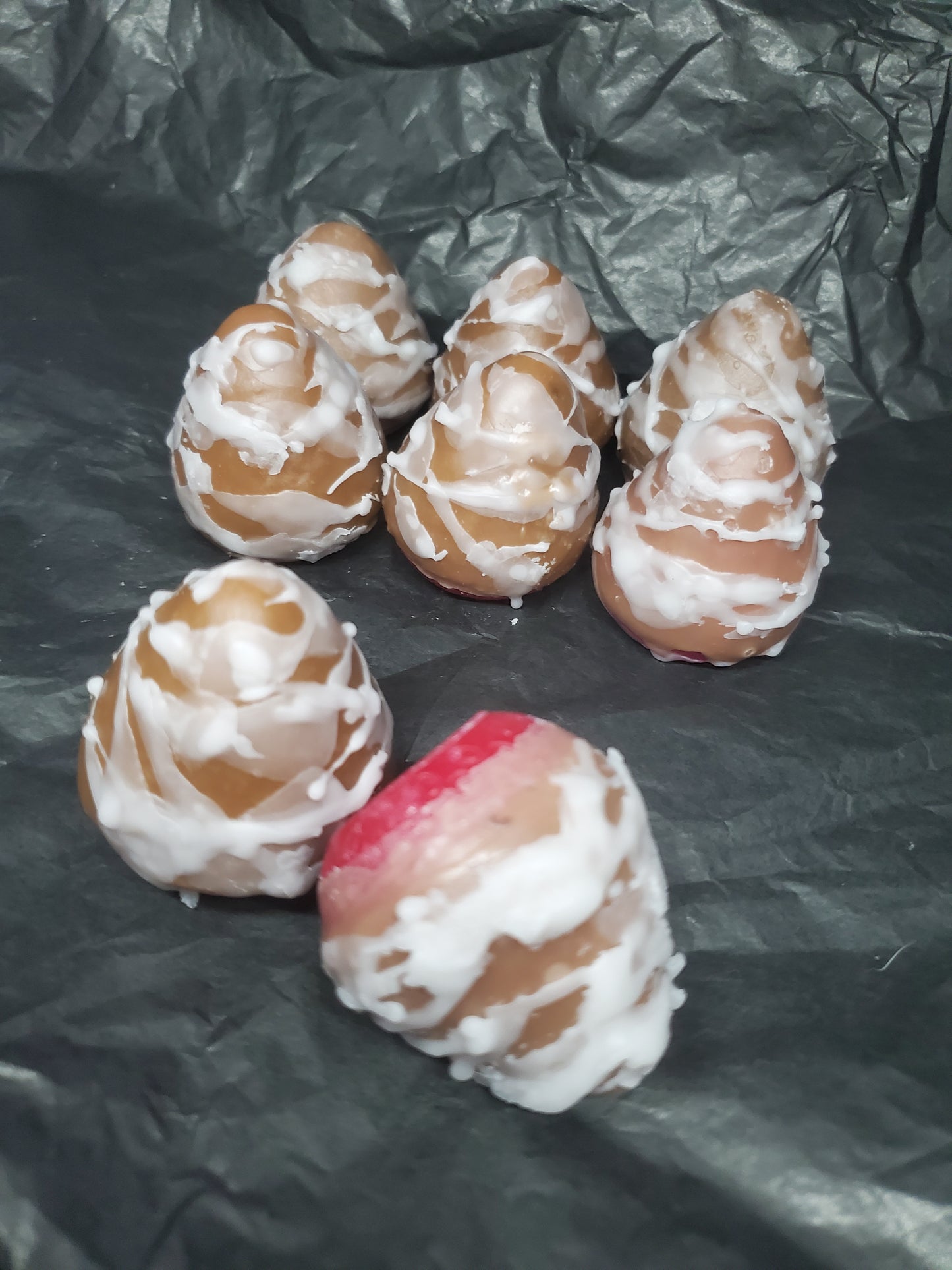 Milk Chocolate Dipped Stawberries with vinalla creme drizzle wax melts