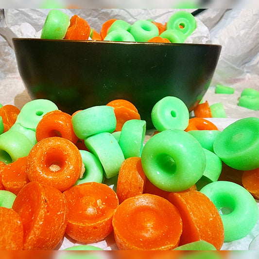 Spooky loops (paraffin)