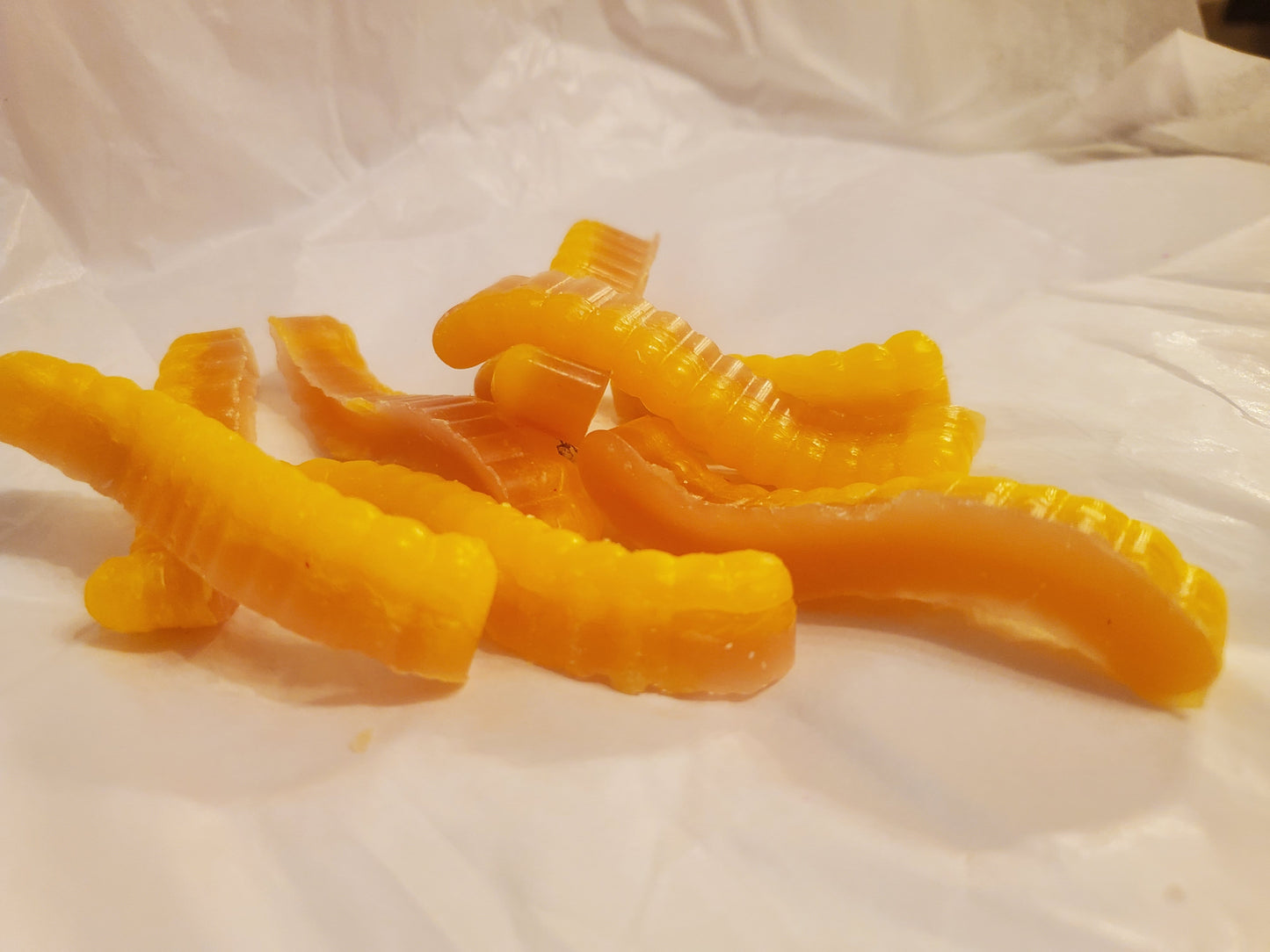 Gummy Worms (peach & mango)