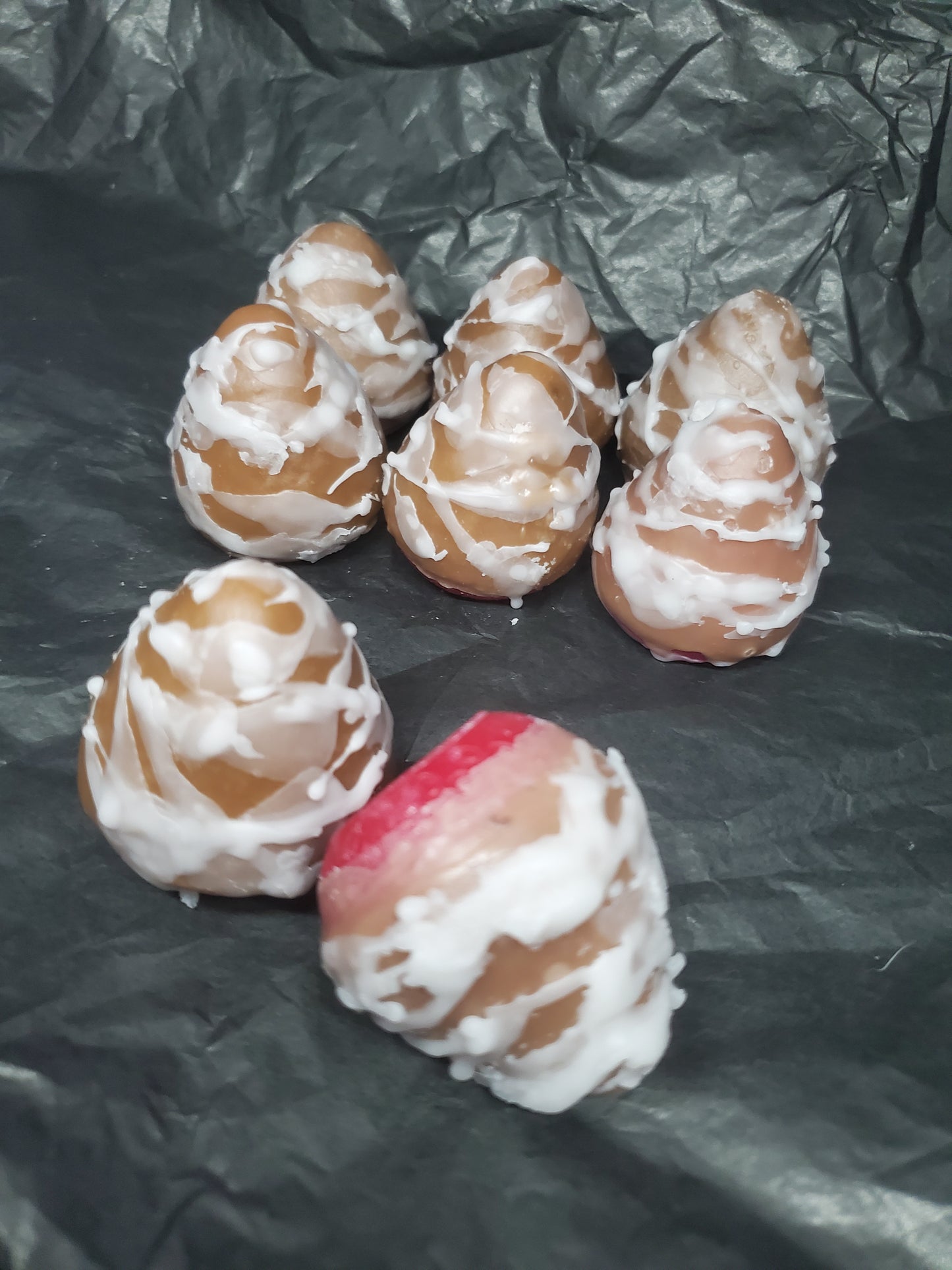 Milk Chocolate Dipped Stawberries with vinalla creme drizzle wax melts